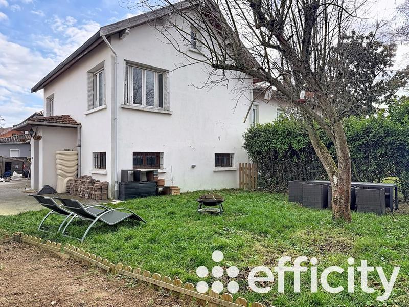 Maison - 100 m² - 2 pièces