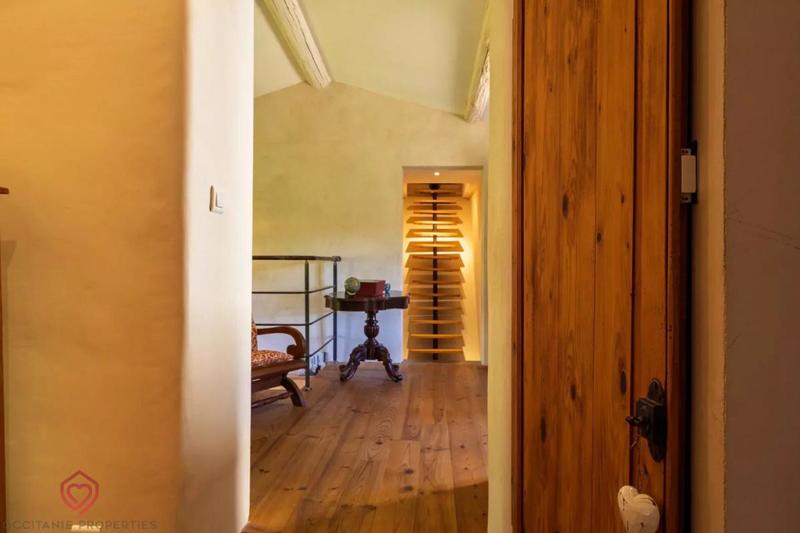 Propriété - 362 m² - 20 pièces