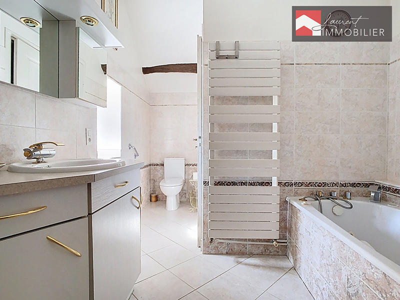 Maison de ville - 107 m² - 5 pièces