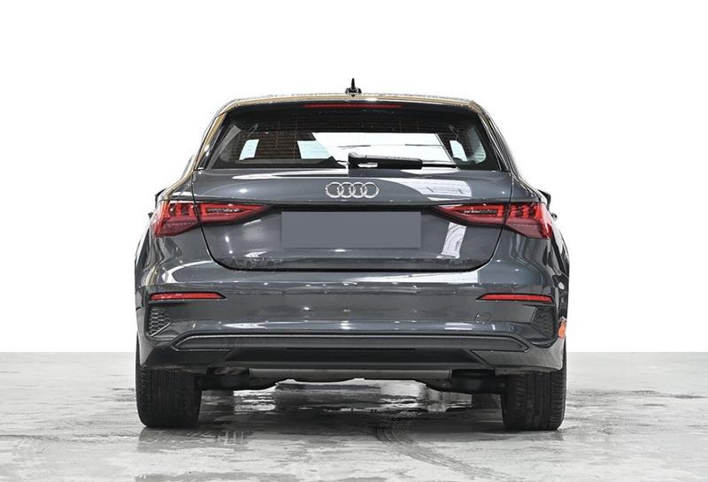 Audi A3 sportback 40 TFSIe 204 s-Line Hybride Rechargeable / Apple Carplay Android Auto Coffre Elec Jantes 18"