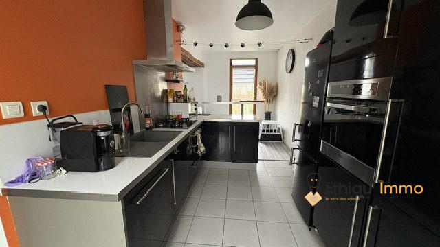 Maison - 66 m² - 3 pièces