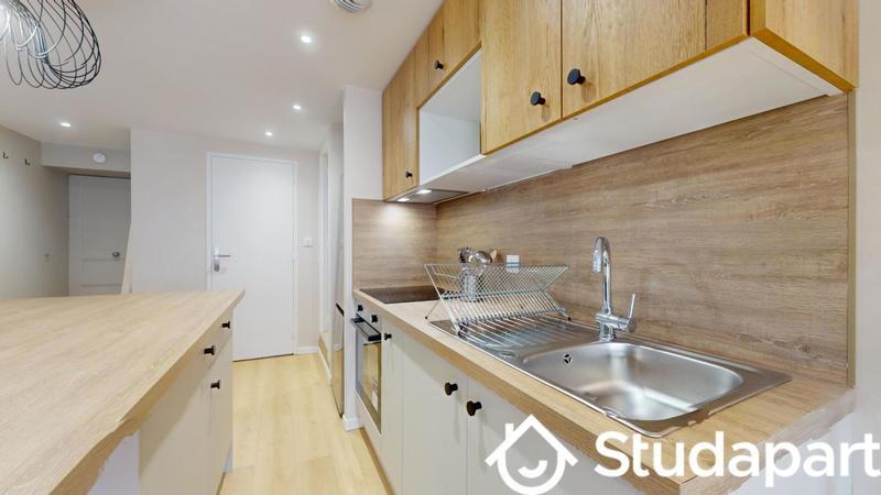 Chambre - 9 m² - 1 pièce