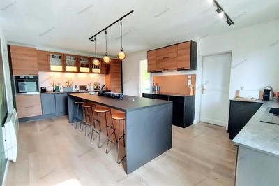 Maison - 165 m² - 7 pièces