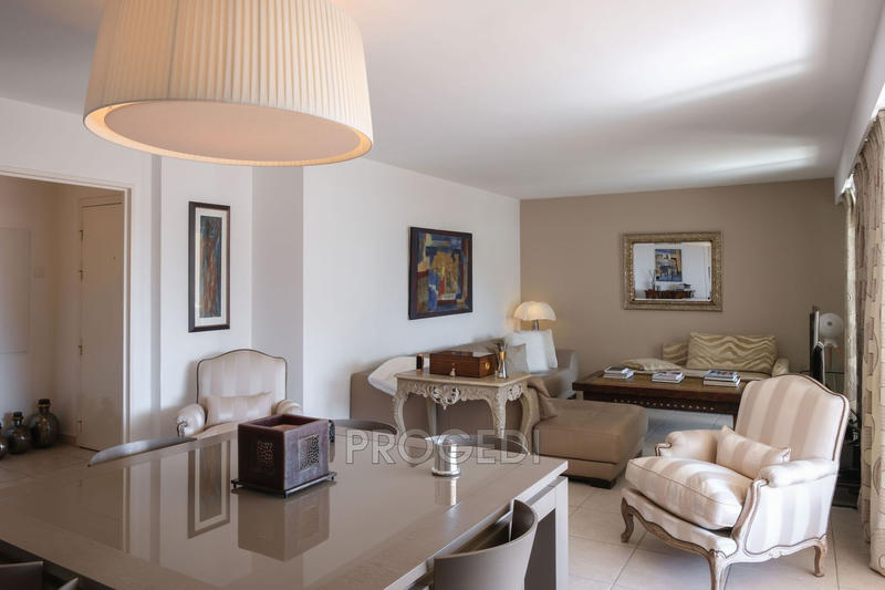 Appartement - 109 m² - 4 pièces