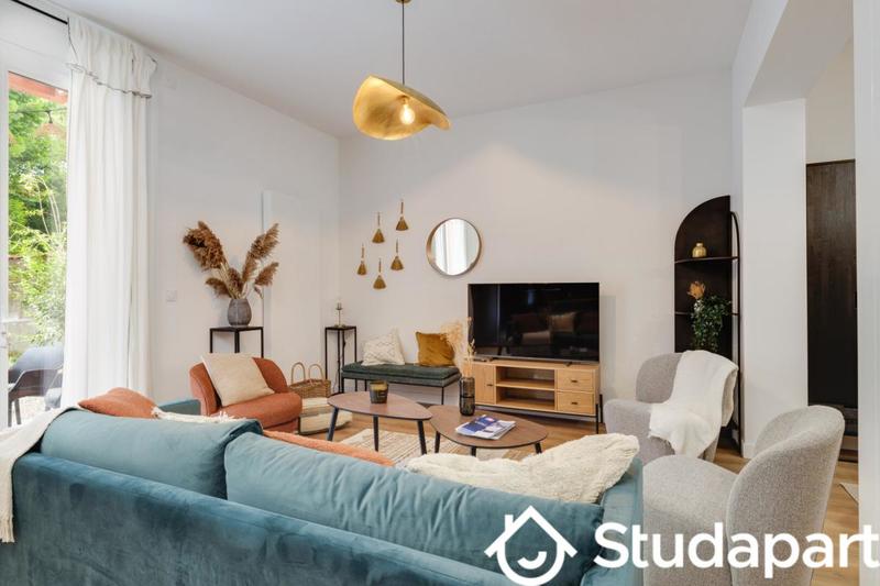 Chambre - 13 m² - 1 pièce