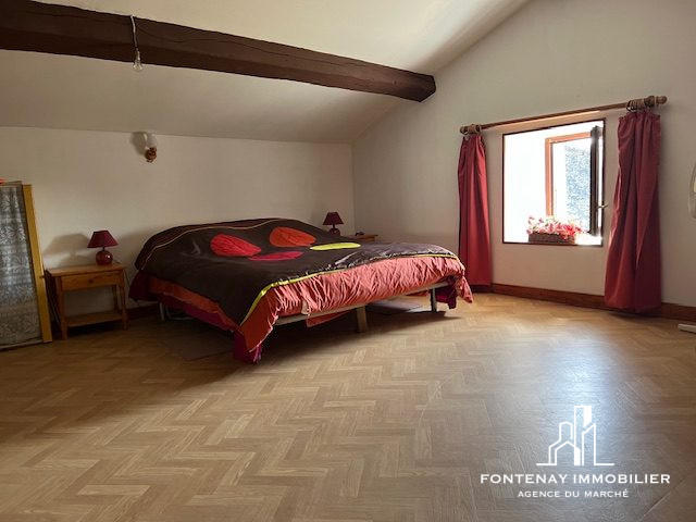 Maison ancienne - 190 m² - 6 pièces