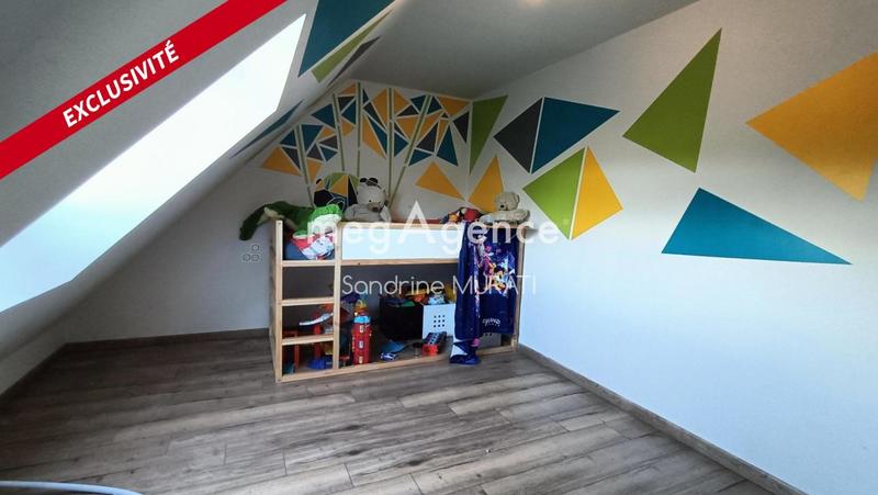 Pavillon - 180 m² - 8 pièces