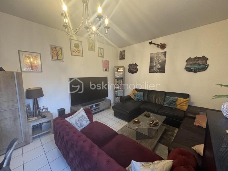 Appartement - 99 m² - 4 pièces