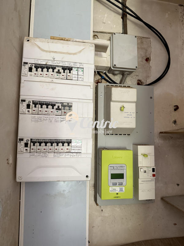 Maison ancienne - 242 m² - 6 pièces