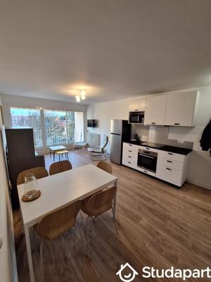 Chambre - 9 m² - 1 pièce