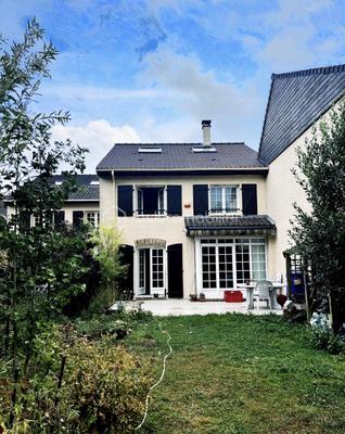 Pavillon - 125 m² - 6 pièces