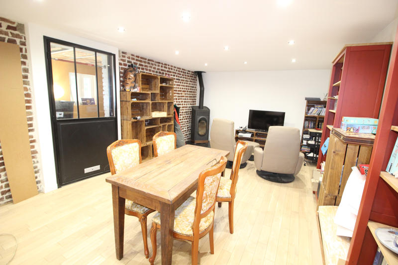 Maison - 97 m² - 6 pièces