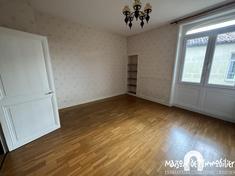 Maison - 169 m² - 6 pièces