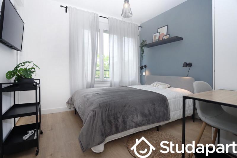 Chambre - 68 m² - 1 pièce