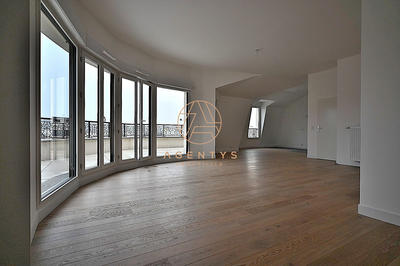 Duplex - 131 m² - 5 pièces