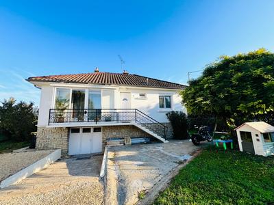 Maison - 99 m² - 5 pièces