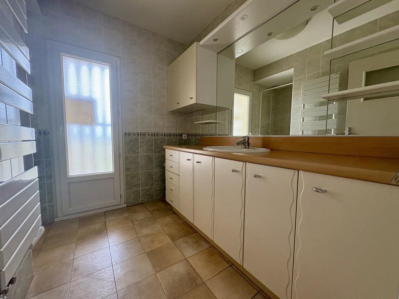 Appartement - 72 m² - 4 pièces