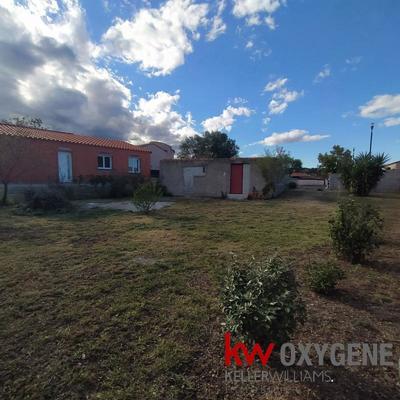 Terrain constructible - 303 m²