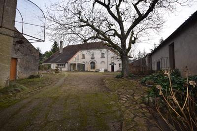 Viager - Maison ancienne - 242 m² - 10 pièces