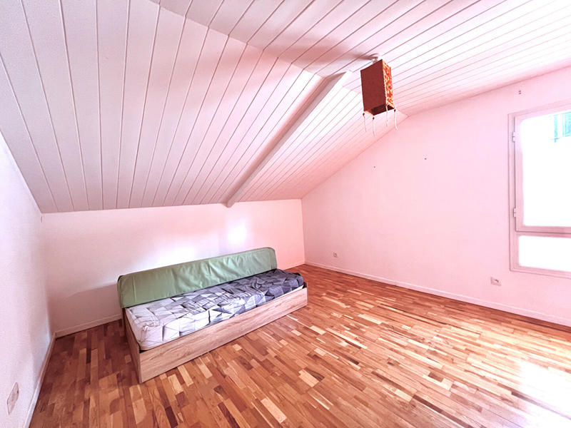 Maison - 96 m² - 4 pièces