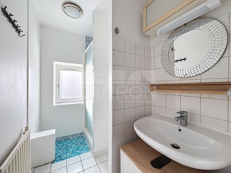 Appartement - 77 m² - 3 pièces