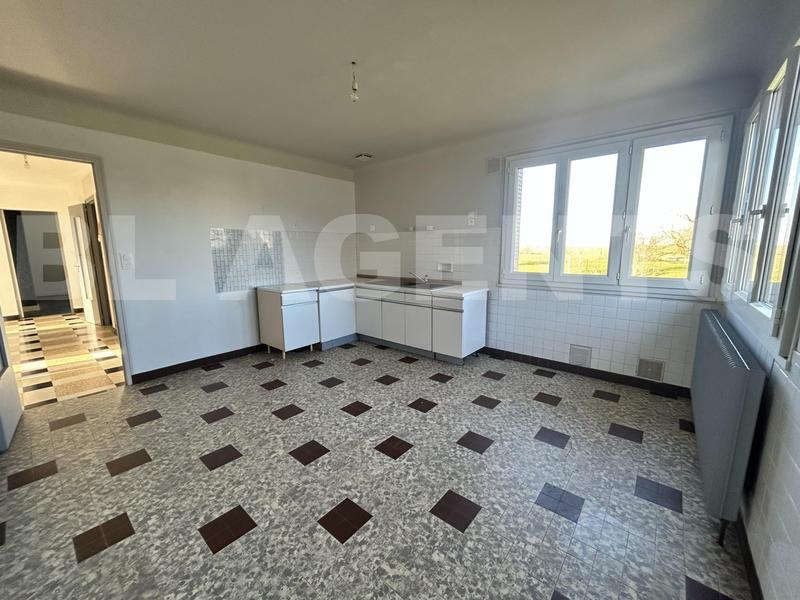 Maison traditionnelle - 110 m² - 4 pièces