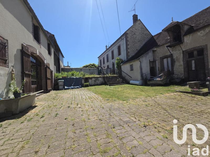 Maison - 280 m² - 8 pièces