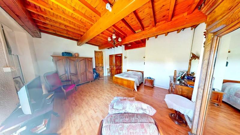 Maison - 160 m² - 9 pièces