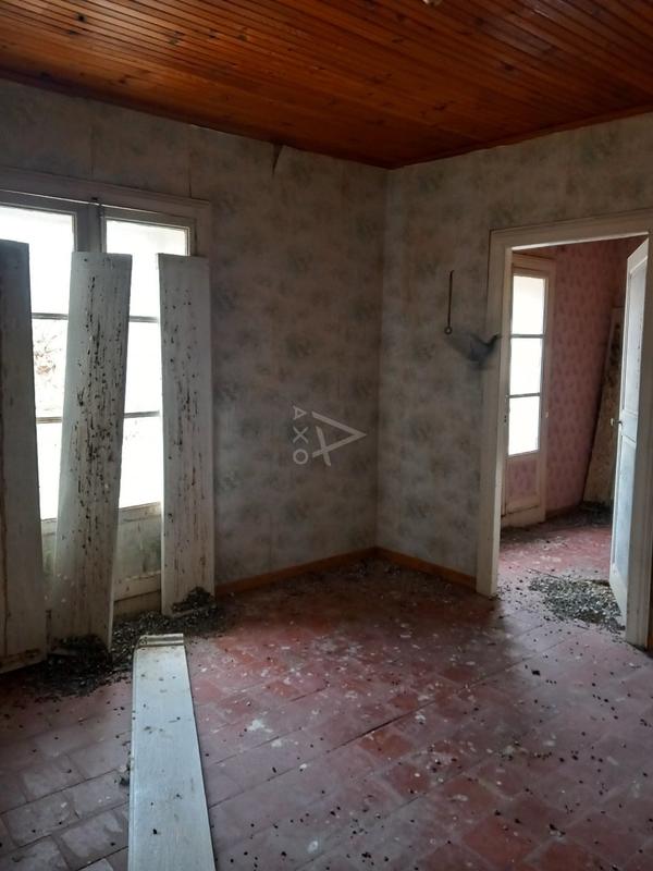 Maison - 220 m² - 3 pièces