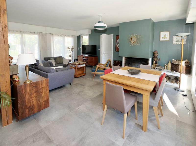 Maison - 181 m² - 7 pièces