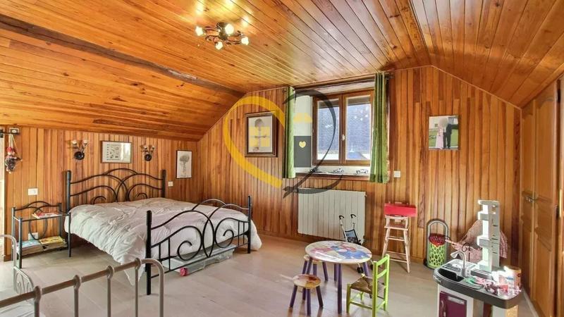 Maison - 280 m² - 5 pièces