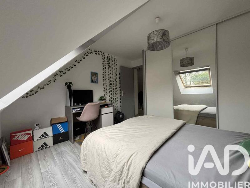 Maison - 99 m² - 5 pièces