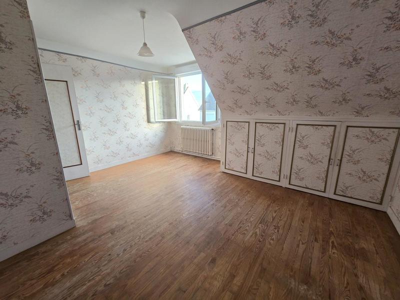 Maison traditionnelle - 125 m² - 6 pièces