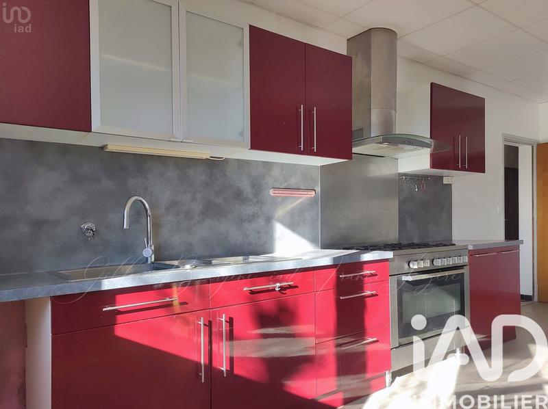 Maison - 200 m² - 7 pièces