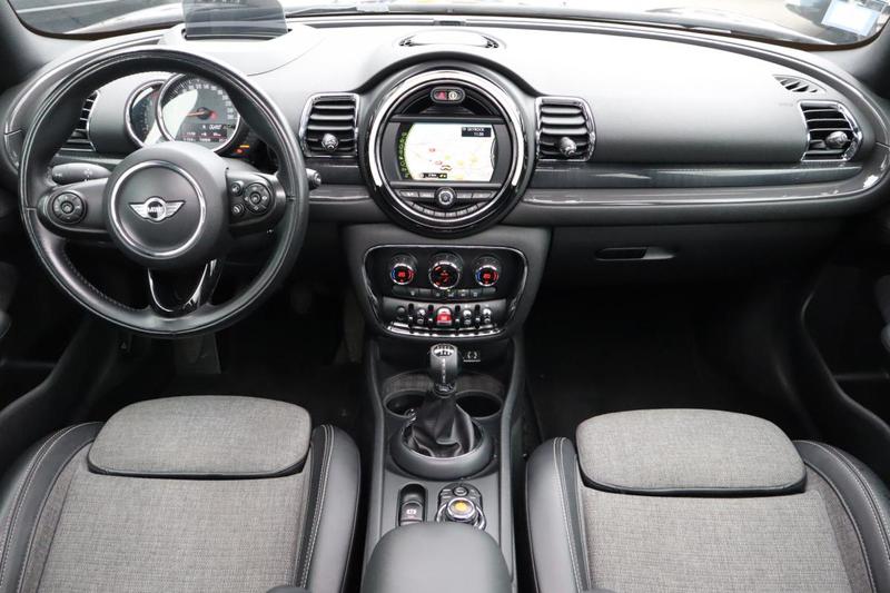 Mini Clubman F54 Cooper 136 ch Finition Chili