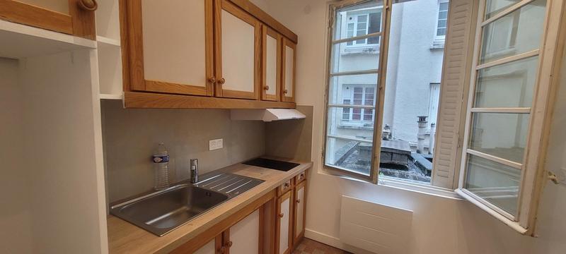 Studio - 24 m² - 1 pièce