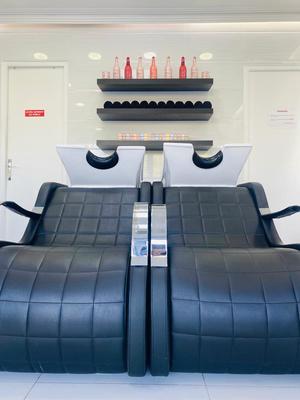 Beauty And The Barber