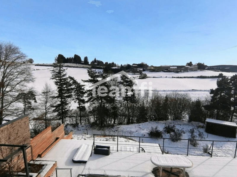 Appartement - 107 m² - 4 pièces