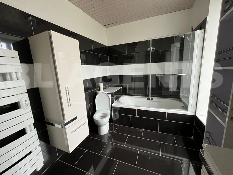 Maison - 141 m² - 5 pièces