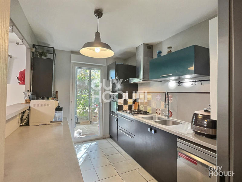 Appartement - 94 m² - 4 pièces