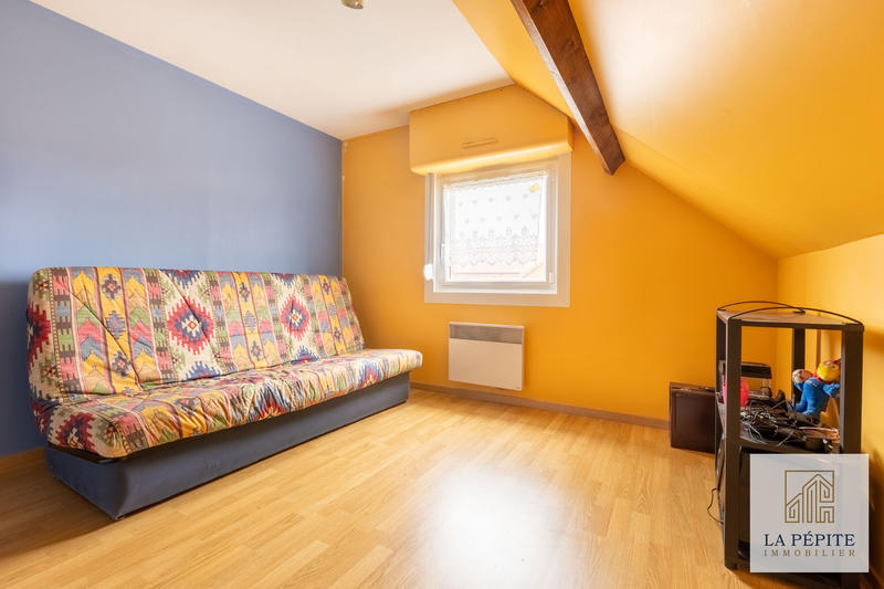 Maison - 96 m² - 5 pièces