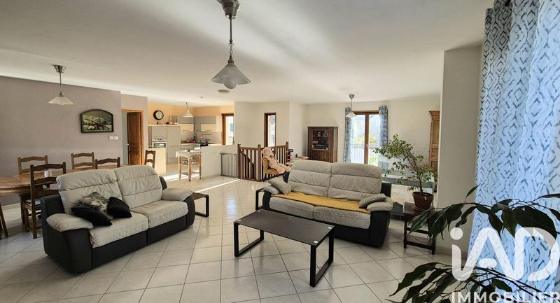 Maison - 150 m² - 7 pièces