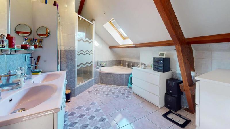 Maison - 147 m² - 7 pièces