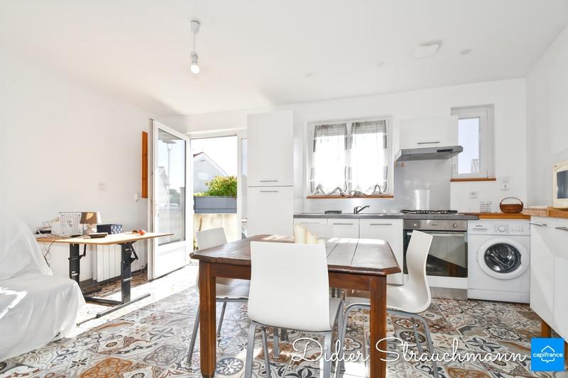 Maison - 93 m² - 5 pièces