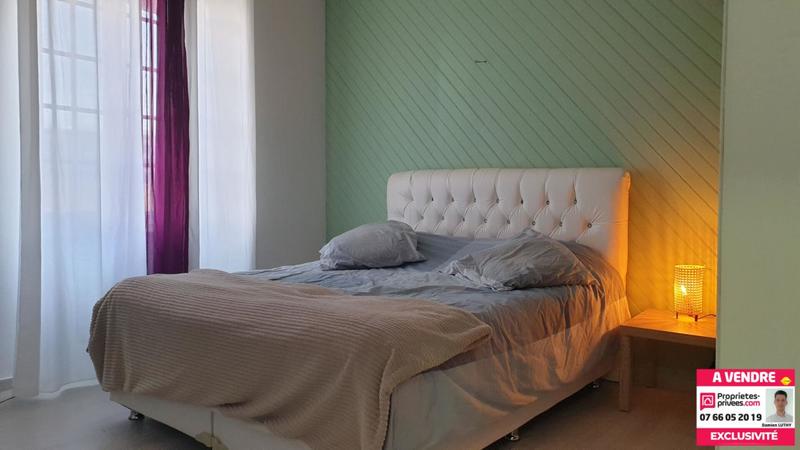 Maison - 212 m² - 8 pièces