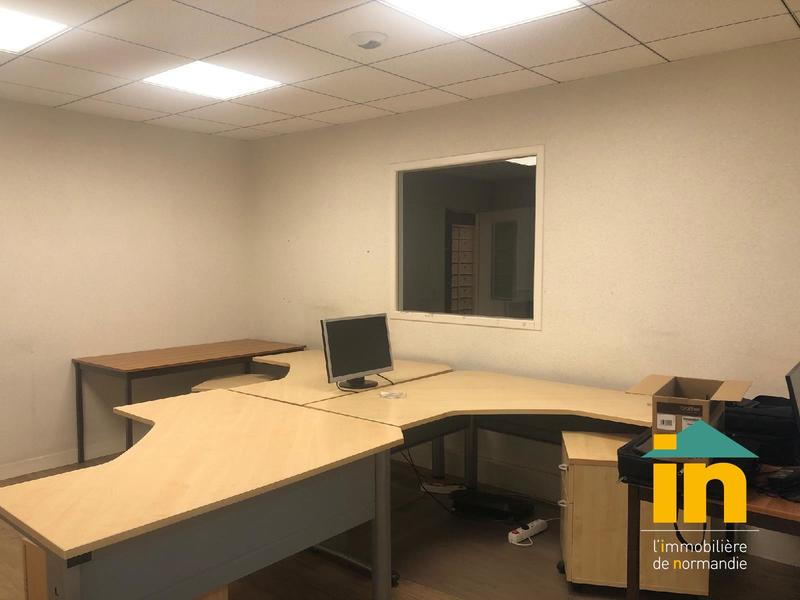 Local commercial - 570 m² - 15 pièces