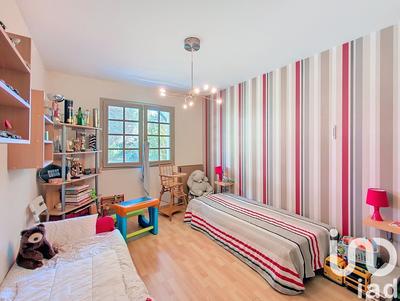 Maison - 143 m² - 6 pièces