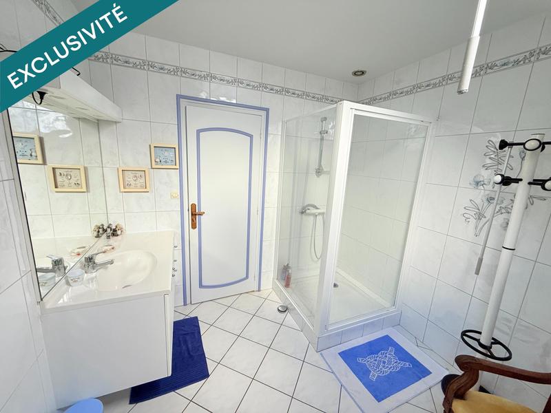 Maison - 195 m² - 7 pièces