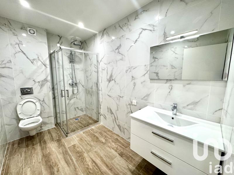 Maison - 192 m² - 10 pièces