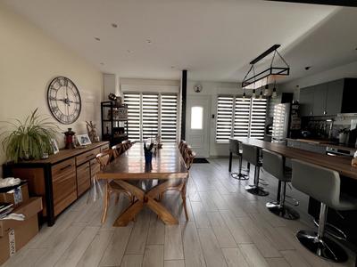 Maison - 135 m² - 7 pièces